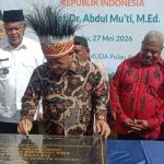 Menteri Pendidikan RI Resmikan Ruang Kelas Baru SMA UNIMUDA Kampung Arar