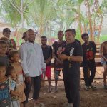 Kepala Suku Imekko Serahkan Bantuan Pembangunan Rumah Adat, Warga Warmon Kokoda Dukung Program Presiden Prabowo